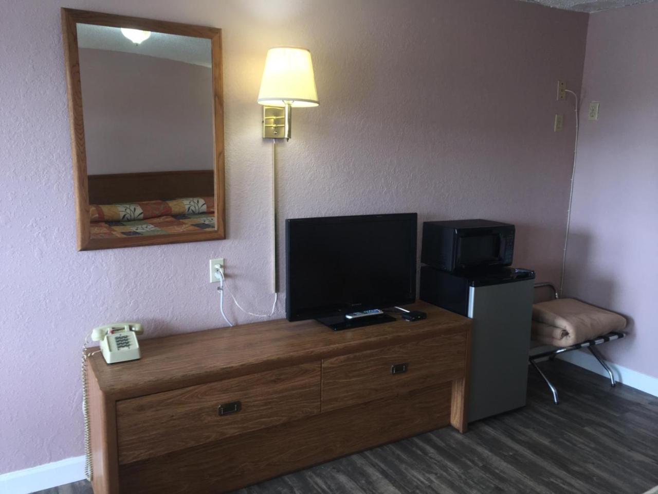 Finn'S Motel Saint James 外观 照片